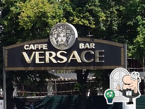 Caffe Bar Versace .